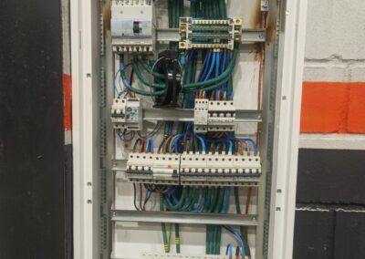 Instalacion de cuadro de luz